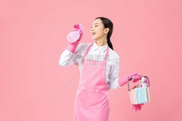 家政服务女性洒水清洁高清图片下载-正版图片501535221-摄图网